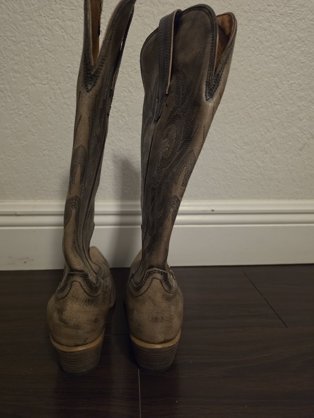 freebird Distressed Tan Brown Embroidered Western Boots - Picture 4 of 7